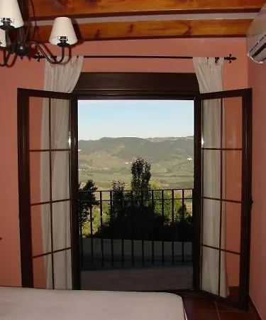 Sierra De Segura Apartahotel *